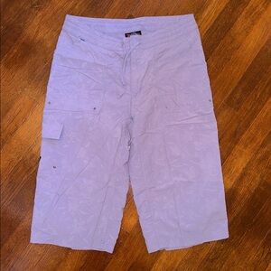 ⭐️ 3/$15 Women’s Rail Riders Floral Water Capri Pants Purple Size Medium